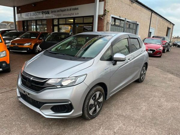 Honda Fit Hatchback, Hybrid, 2019, Silver