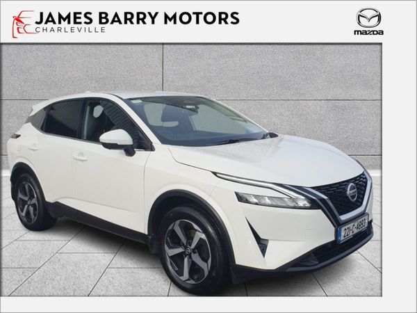 Nissan Qashqai MPV, Petrol, 2022, White