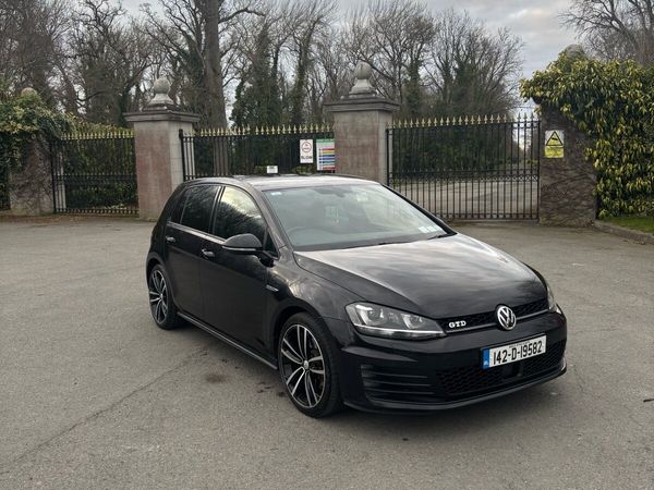 Volkswagen Golf Hatchback, Diesel, 2014, Black