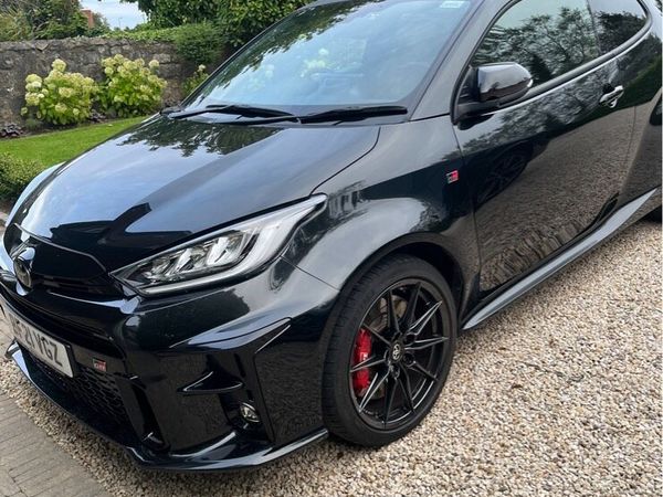 Toyota Yaris Hatchback, Petrol, 2021, Black