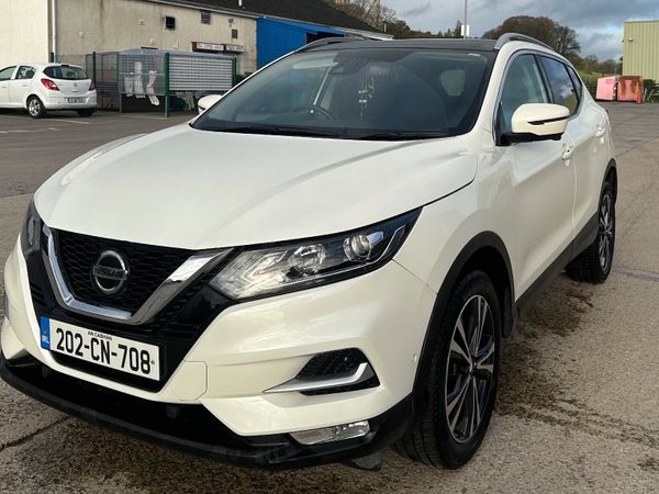 Nissan Qashqai Hatchback, Petrol, 2020, White