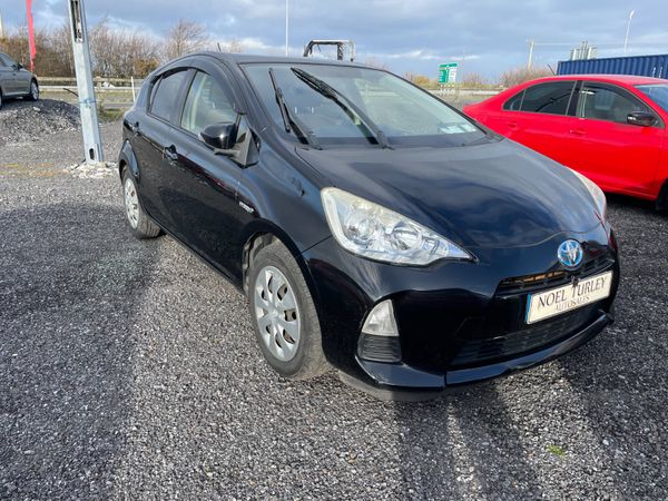 Toyota Aqua Hatchback, Petrol Hybrid, 2014, Black