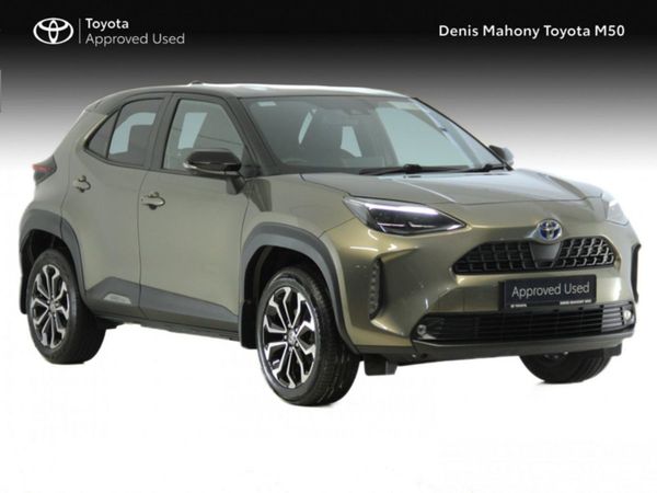 Toyota Yaris Cross SUV, Hybrid, 2023, Green