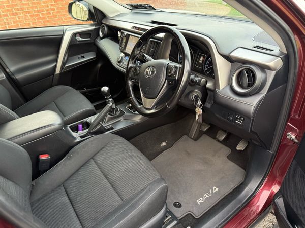 Toyota RAV4 SUV, Diesel, 2016, Red