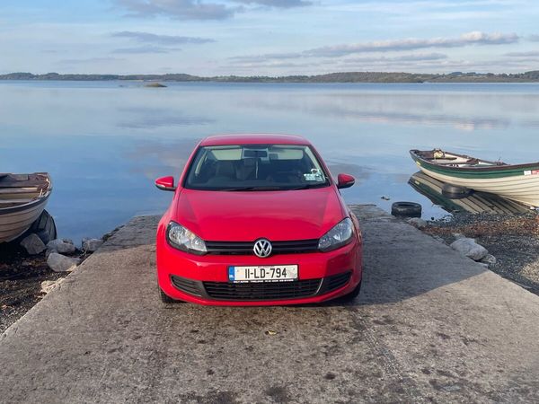 Volkswagen Golf Hatchback, Petrol, 2011, Red