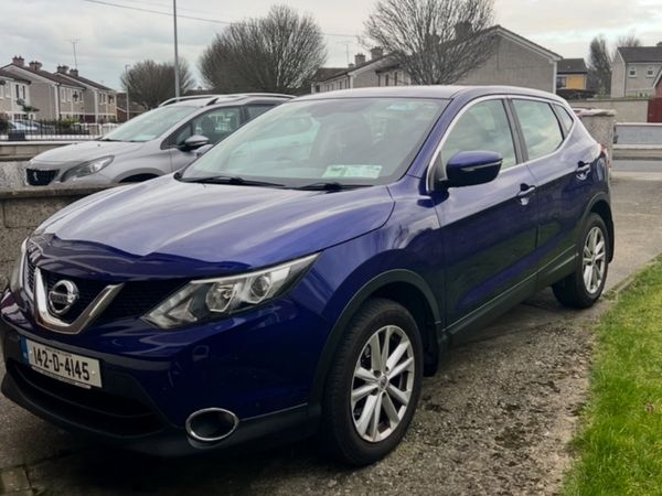 Nissan Qashqai Hatchback, Diesel, 2014, Blue
