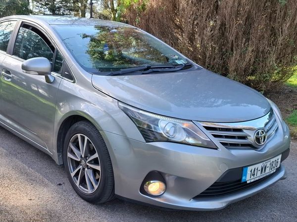 Toyota Avensis Saloon, Diesel, 2014, Grey