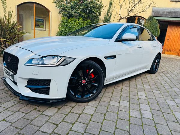 Jaguar XF Saloon, Diesel, 2015, White