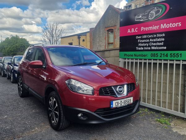 Nissan Qashqai MPV, Diesel, 2013, Red