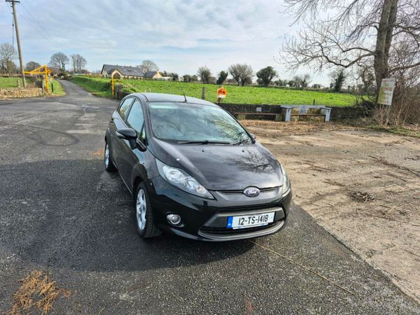 Ford Fiesta Hatchback, Petrol, 2012, Black