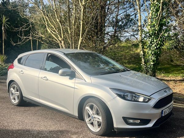 Ford Focus Hatchback, Petrol, 2016, Silver