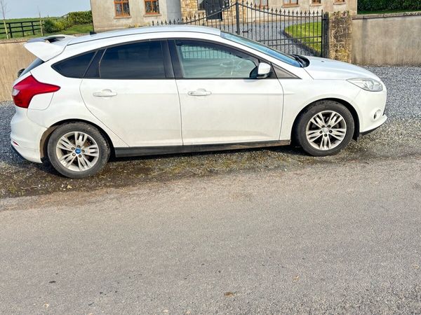 Ford Focus Hatchback, Diesel, 2011, White