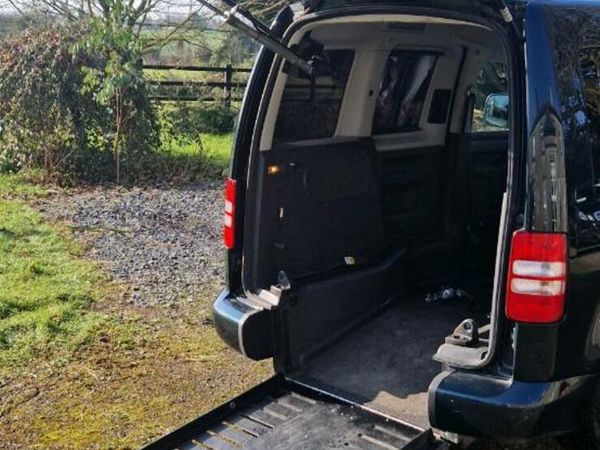 Volkswagen Caddy MPV, Diesel, 2012, Green