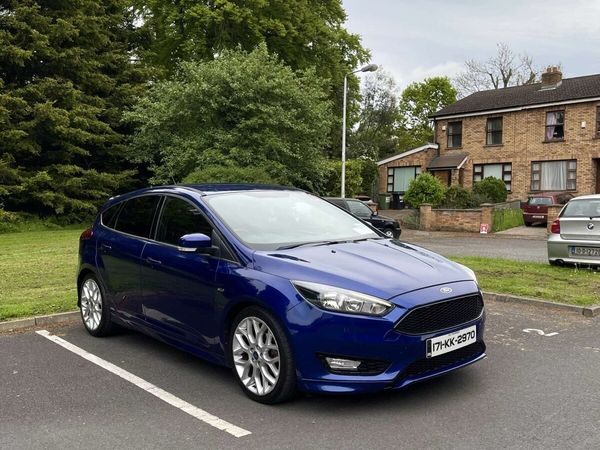 Ford Focus Hatchback, Petrol, 2017, Blue