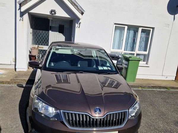 Skoda Fabia Hatchback, Diesel, 2015, Brown
