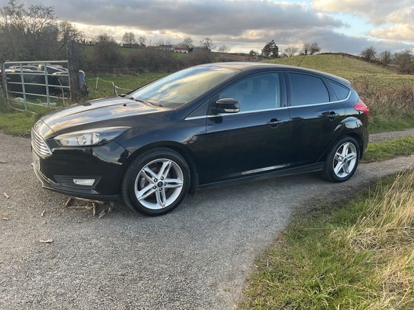 Ford Focus Hatchback, Diesel, 2015, Black