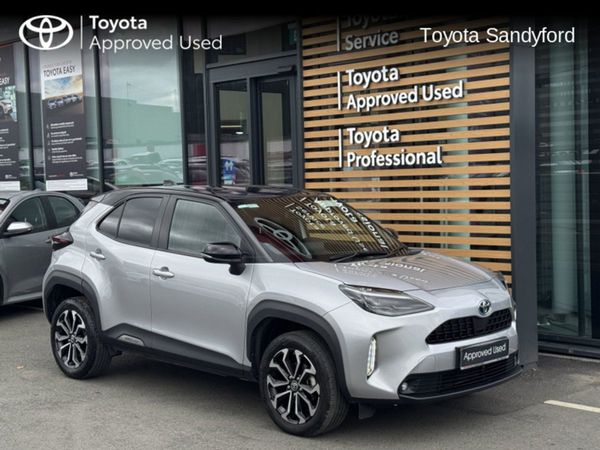Toyota Yaris Cross Hatchback, Hybrid, 2022, Silver