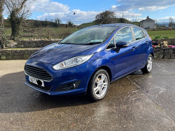 Ford Fiesta Hatchback, Petrol, 2016, Blue