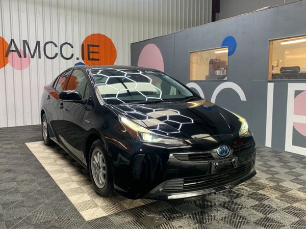 Toyota Prius Saloon, Hybrid, 2019, Black