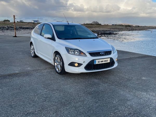 Ford Focus Hatchback, Diesel, 2010, White