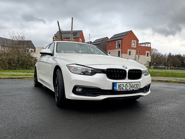 BMW 3-Series Saloon, Petrol Plug-in Hybrid, 2016, White