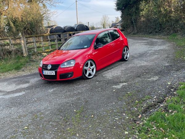 Volkswagen Golf Hatchback, Diesel, 2008, Red