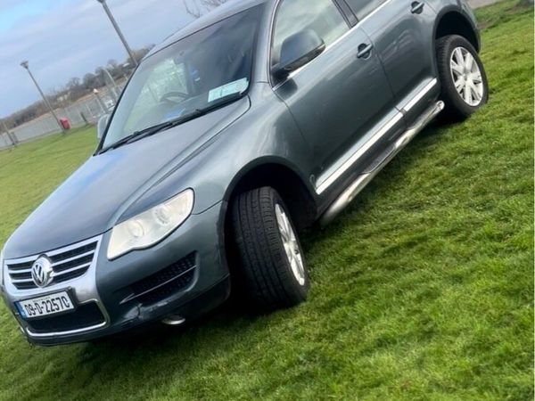 Volkswagen Touareg SUV, Diesel, 2009, Grey