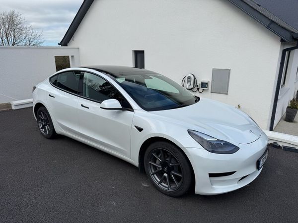 Tesla Model 3 Saloon, Electric, 2023, White