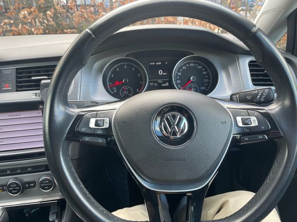 Volkswagen Golf Hatchback, Petrol, 2016, Navy