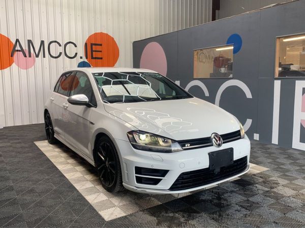 Volkswagen Golf Hatchback, Petrol, 2014, White