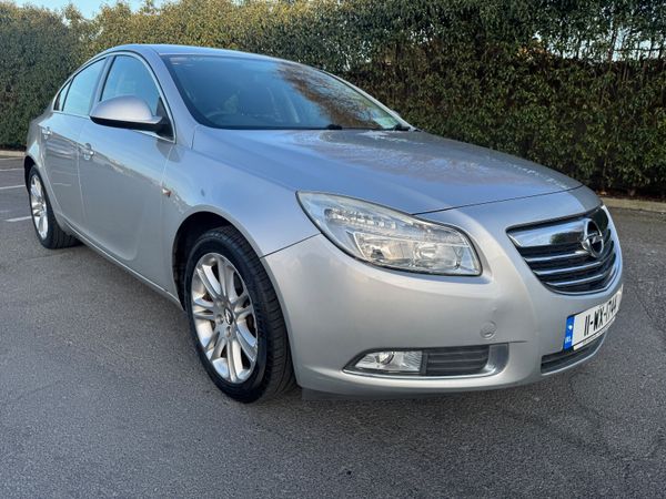 Opel Insignia Hatchback, Petrol, 2011, Silver