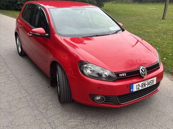 Volkswagen Golf Hatchback, Diesel, 2012, Red