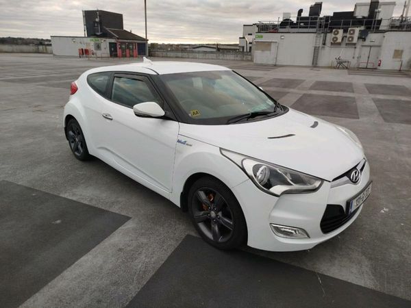 Hyundai Veloster Hatchback, Petrol, 2013, White