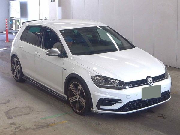 Volkswagen Golf Hatchback, Petrol, 2017, White
