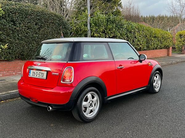 Mini Cooper Hatchback, Petrol, 2009, Red