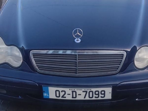 Mercedes-Benz C-Class Saloon, Petrol, 2002, Blue