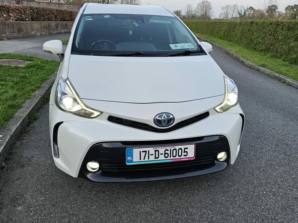Toyota Prius Hatchback, Petrol Hybrid, 2017, White