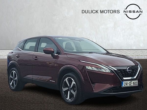 Nissan Qashqai MPV, Petrol, 2024, Red