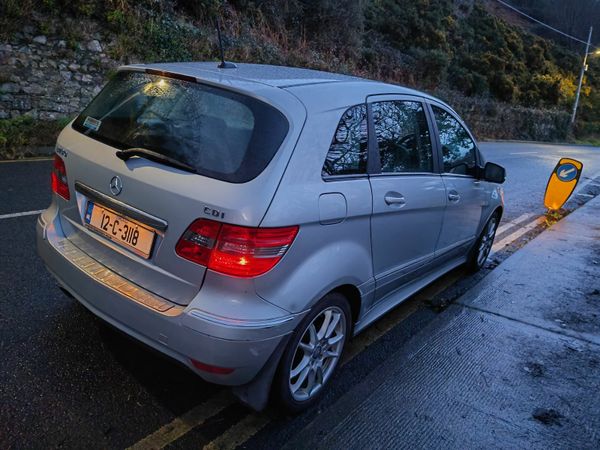 Mercedes-Benz B-Class MPV, Diesel, 2012, Silver