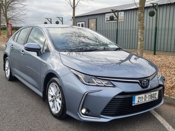 Toyota Corolla Saloon, Petrol Hybrid, 2021, Grey
