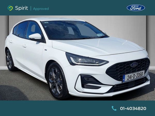 Ford Focus Hatchback, Petrol, 2024, White