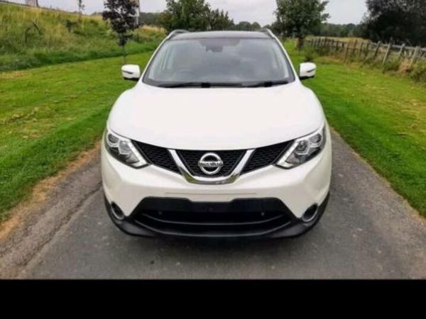 Nissan Qashqai Hatchback, Diesel, 2016, White