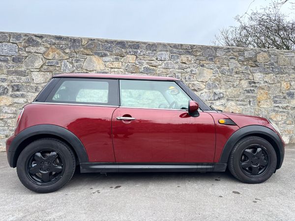 Mini Cooper Hatchback, Diesel, 2009, Red