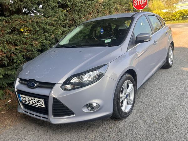 Ford Focus Hatchback, Petrol, 2013, Silver