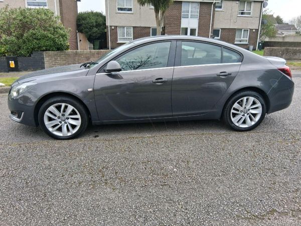 Opel Insignia Saloon, Petrol, 2014, Grey