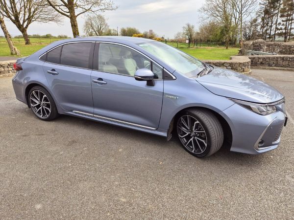 Toyota Corolla Saloon, Petrol Hybrid, 2020, Grey