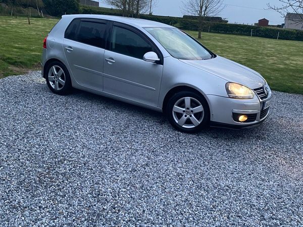 Volkswagen Golf Hatchback, Petrol, 2008, Silver