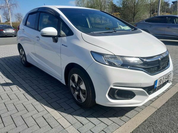 Honda Fit Hatchback, Petrol Hybrid, 2019, White