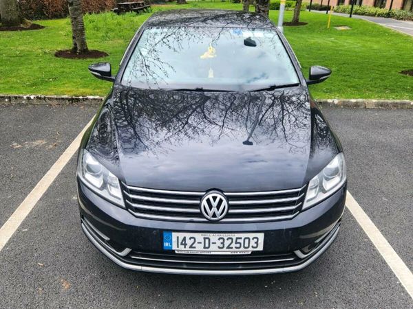 Volkswagen Passat Saloon, Petrol, 2014, Black