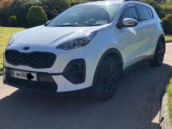 Kia Sportage SUV, Diesel Hybrid, 2021, White